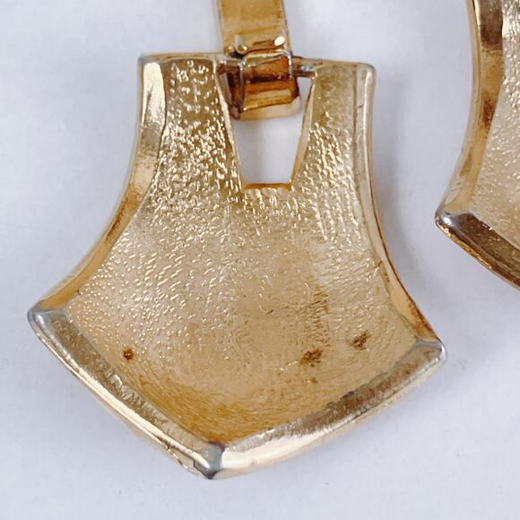 VTG 1980s Marbled Pink Enamel Geometric Statement Earrings Gold Tone Hinged - Picture 9 of 10